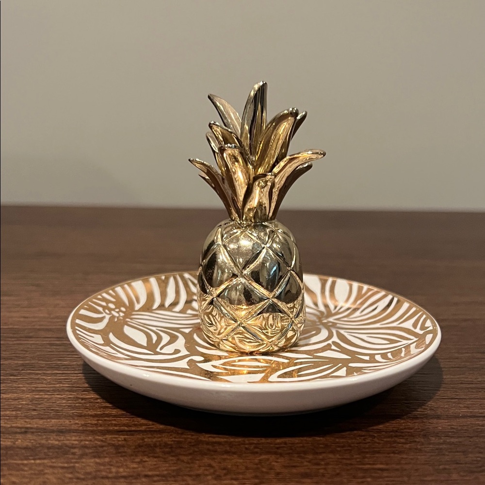Lilly Pulitzer Gold Pineapple Jewelry Dish